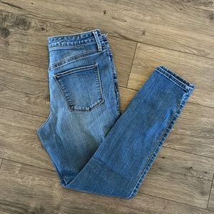 Universal Thread High Rise Skinny Jeans ~> Sz 8/29